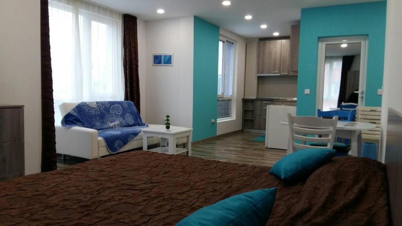 Дом Нептун Primorsko Esterno foto